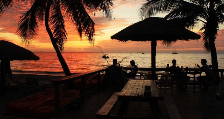 Smugglers Cove Beach Resort & Hotel also ranks as of the best budget Nadi, Denarau and Lautoka Accommodations
