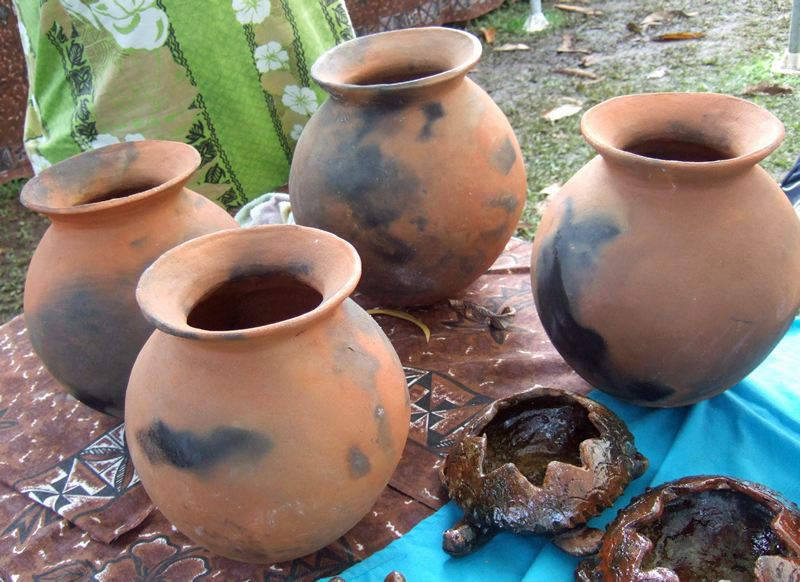 Pottery from Nakabuta Village - Traditional Arts