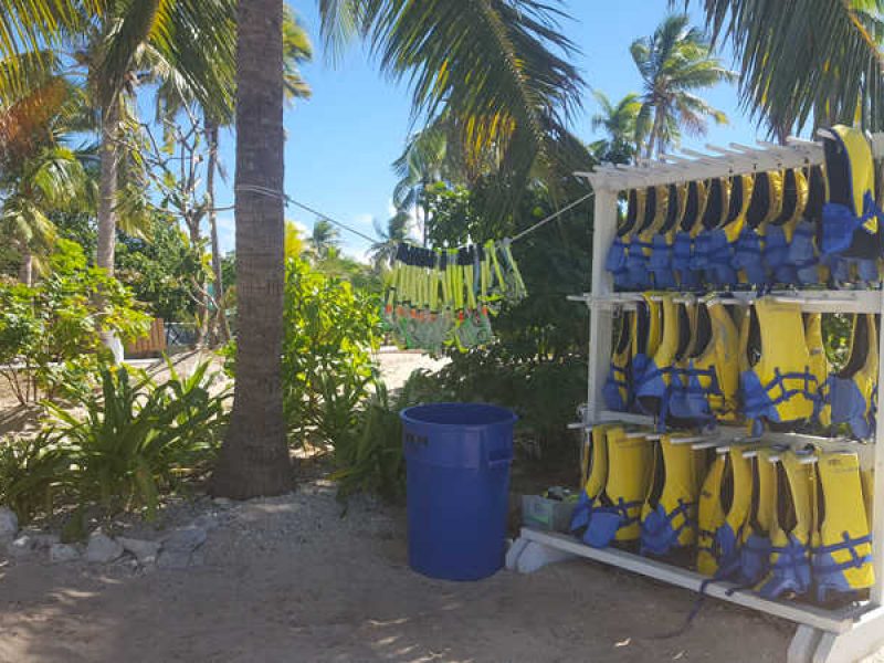 Malamala Beach Club Fiji – Life Vests